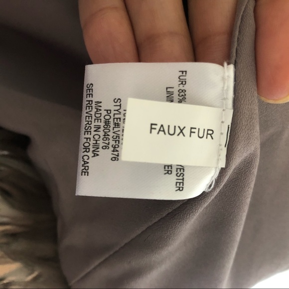 ๐ฅHOST PICK๐ฅOlive + Oak Faux Fur Fuzzy Vest - Picture 7 of 8